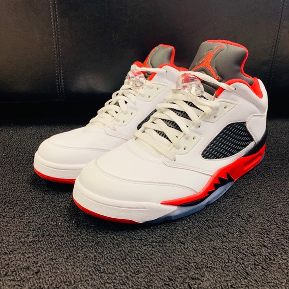 AIR JORDAN 5 RETRO LOW “FIRE RED” - Picture 4 of 8